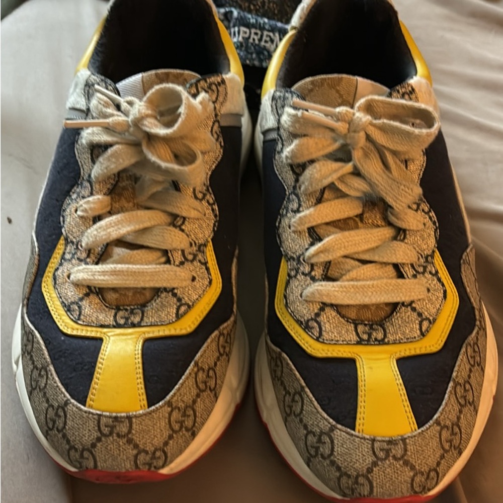 Gucci sneakers